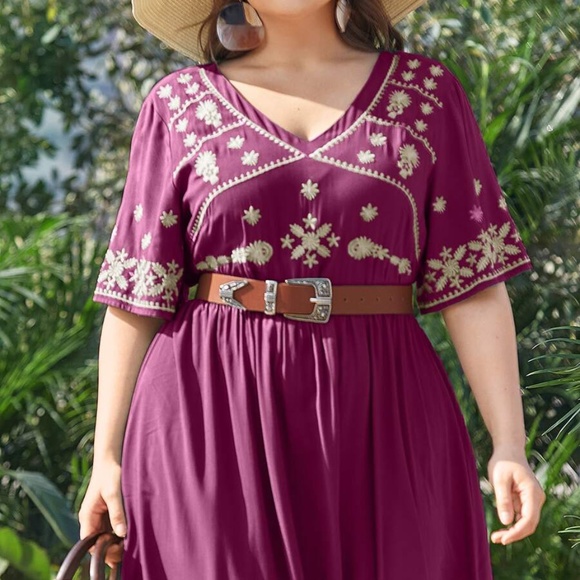 Boho Plus Green V neck Embroidered A-line Dress - Picture 8 of 8